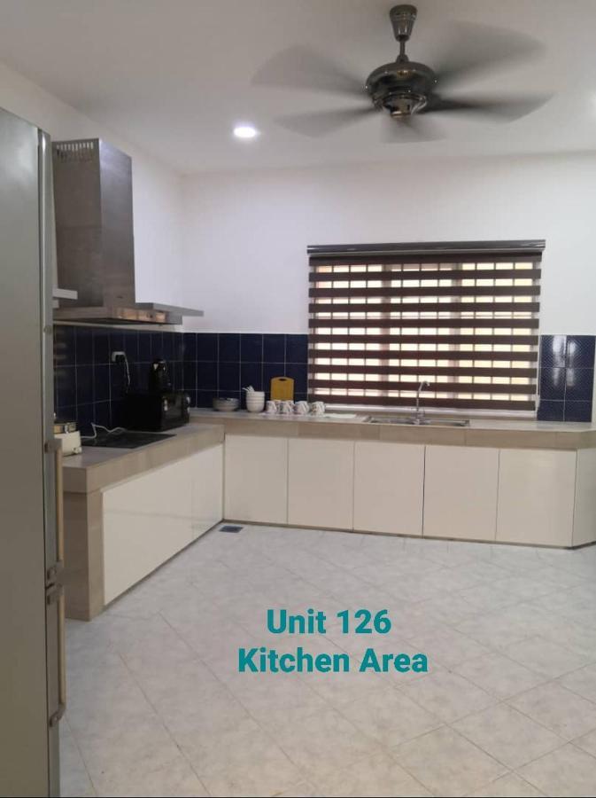 Ipoh Family Villa-Spacious Stay For 21 Or 42Pax Экстерьер фото