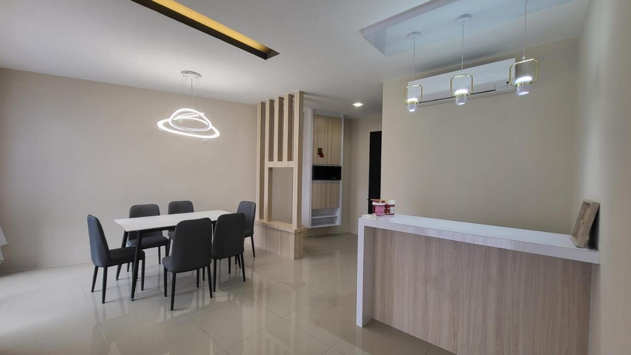 Ipoh Family Villa-Spacious Stay For 21 Or 42Pax Экстерьер фото