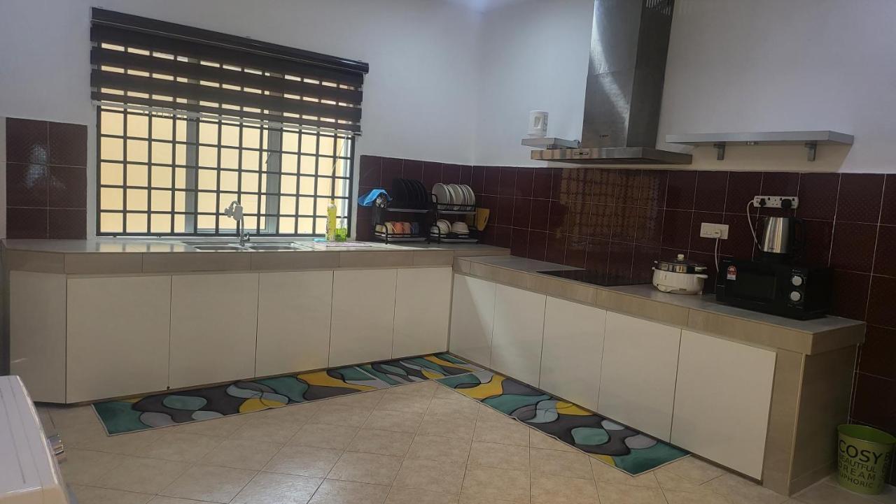 Ipoh Family Villa-Spacious Stay For 21 Or 42Pax Экстерьер фото