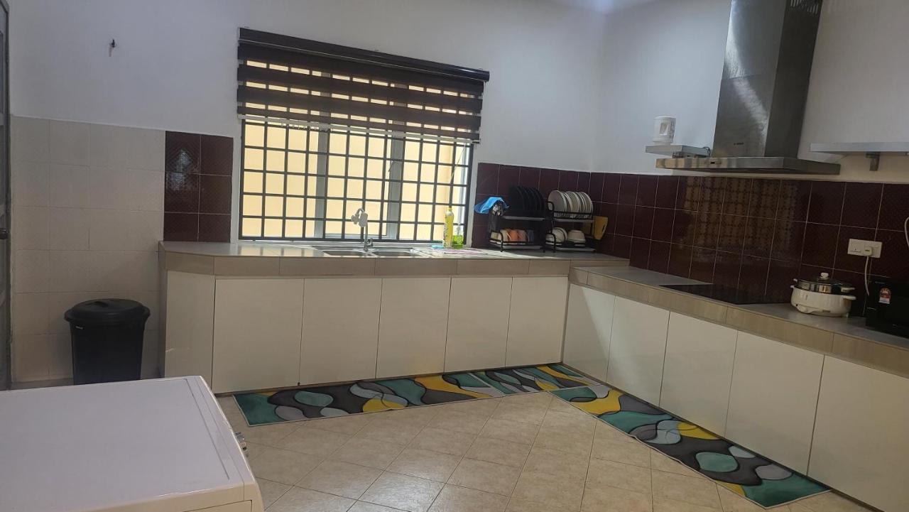 Ipoh Family Villa-Spacious Stay For 21 Or 42Pax Экстерьер фото